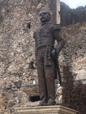 Adolfo III statue in Valley of the Fallen.jpg